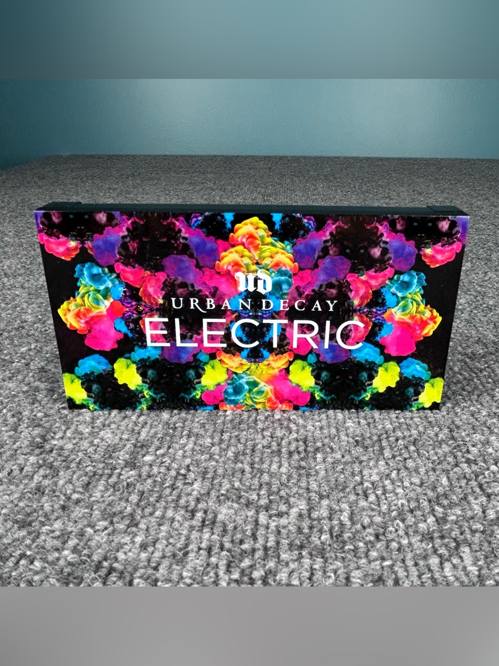 Urban Decay ELECTRIC Eyeshadow Palette ~ Full Size Limited Edition NWOB